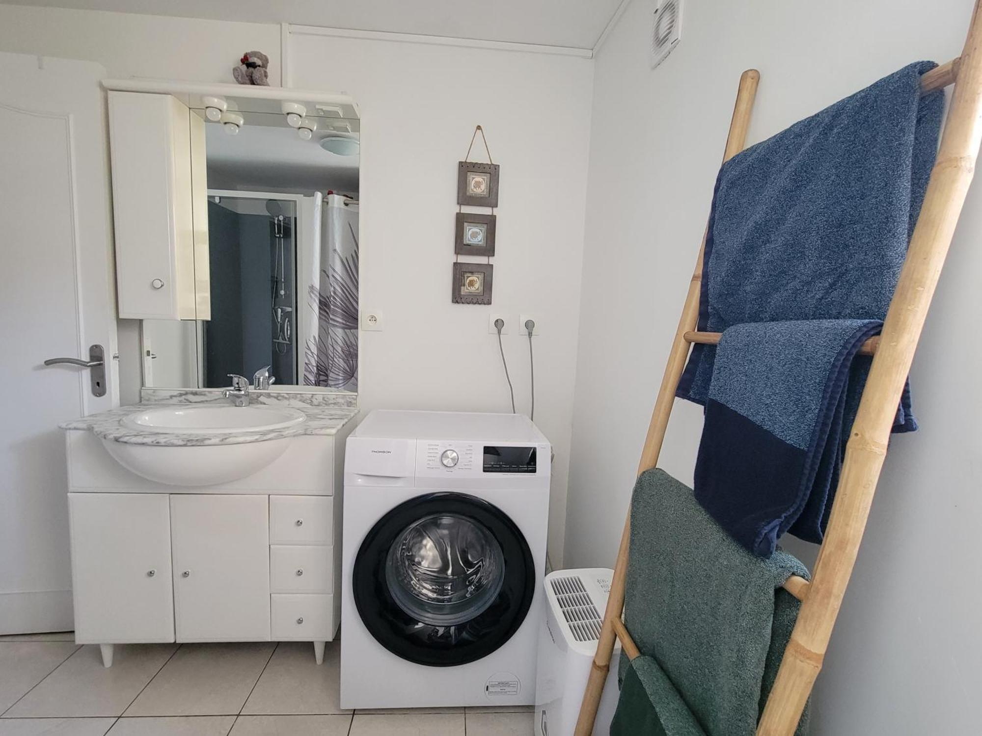 Appartement Avec Terrasse Gaillon Bagian luar foto